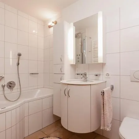 Derby 3 By Interhome Svatý Mořic